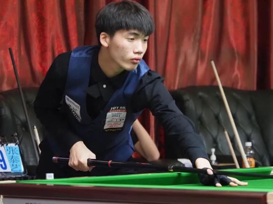 场比赛中不 场比赛中不