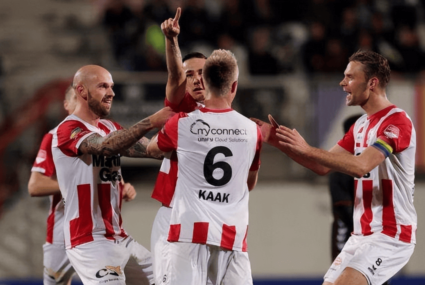 更是以行动 更是以行动