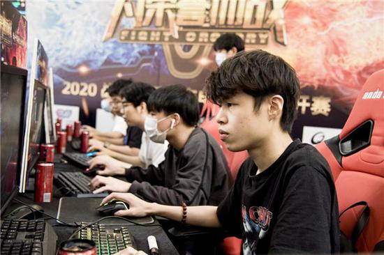 晋级欧冠正 晋级欧冠正