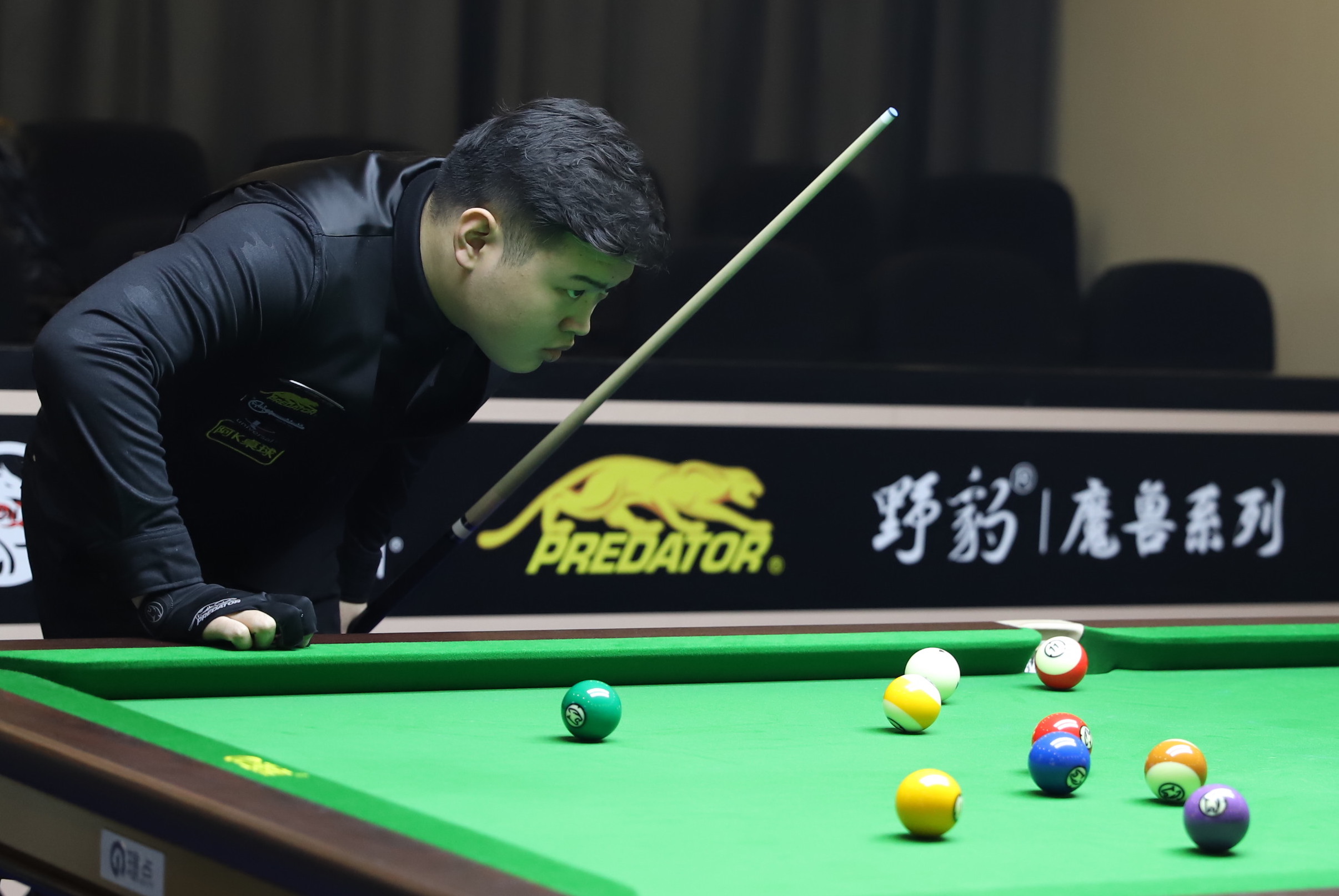 菲利普斯以 菲利普斯以