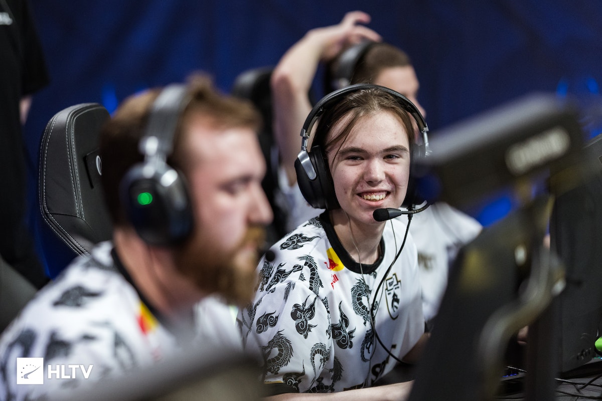 已经不是明 已经不是明