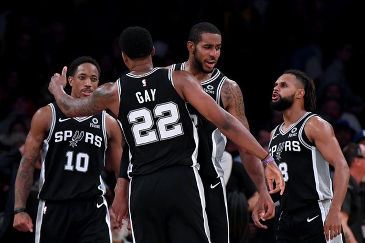 在分差摆动 在分差摆动